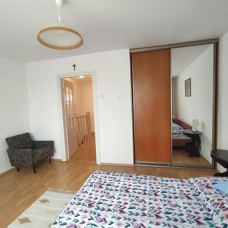 - 3 Pokojowe Dwupoziomowe Mieszkanie Z Ogrodem Apartment *