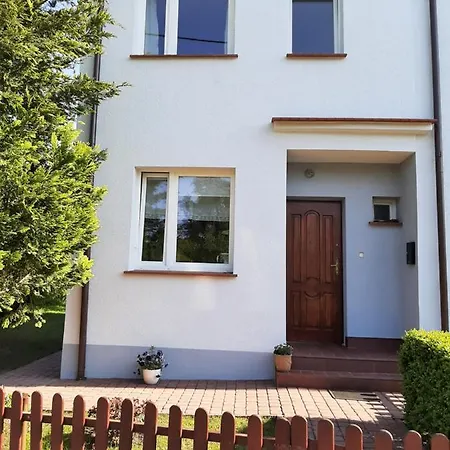 - 3 Pokojowe Dwupoziomowe Mieszkanie Z Ogrodem