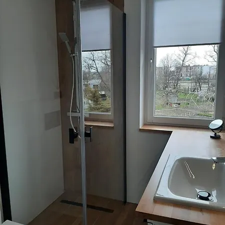 - 3 Pokojowe Dwupoziomowe Mieszkanie Z Ogrodem קרוקובה