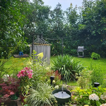 - 3 Pokojowe Dwupoziomowe Mieszkanie Z Ogrodem Крокова