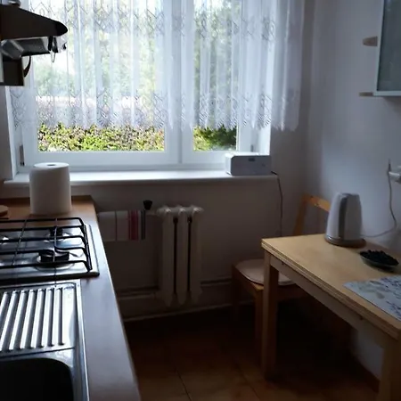 - 3 Pokojowe Dwupoziomowe Mieszkanie Z Ogrodem