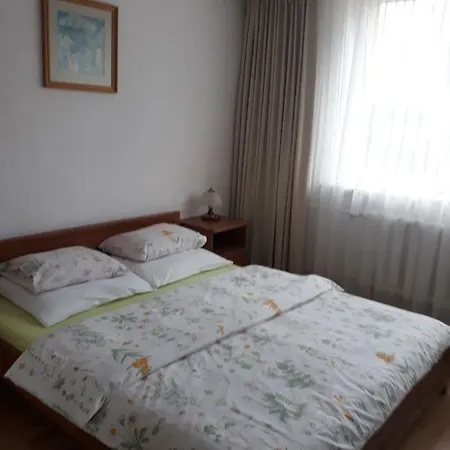 - 3 Pokojowe Dwupoziomowe Mieszkanie Z Ogrodem アパート クロコバ