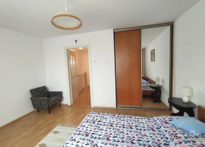 - 3 Pokojowe Dwupoziomowe Mieszkanie Z Ogrodem Апартаменты *