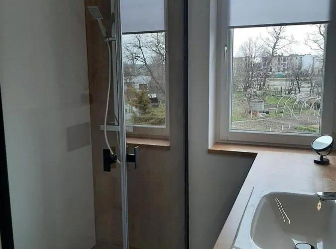 - 3 Pokojowe Dwupoziomowe Mieszkanie Z Ogrodem Крокова